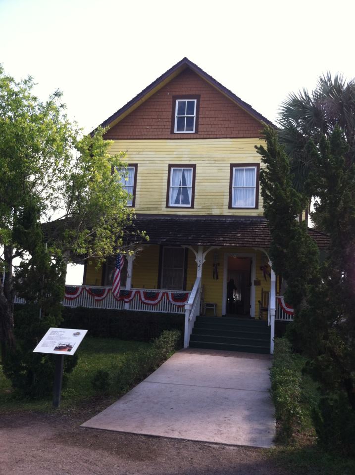 Riddle House — USA